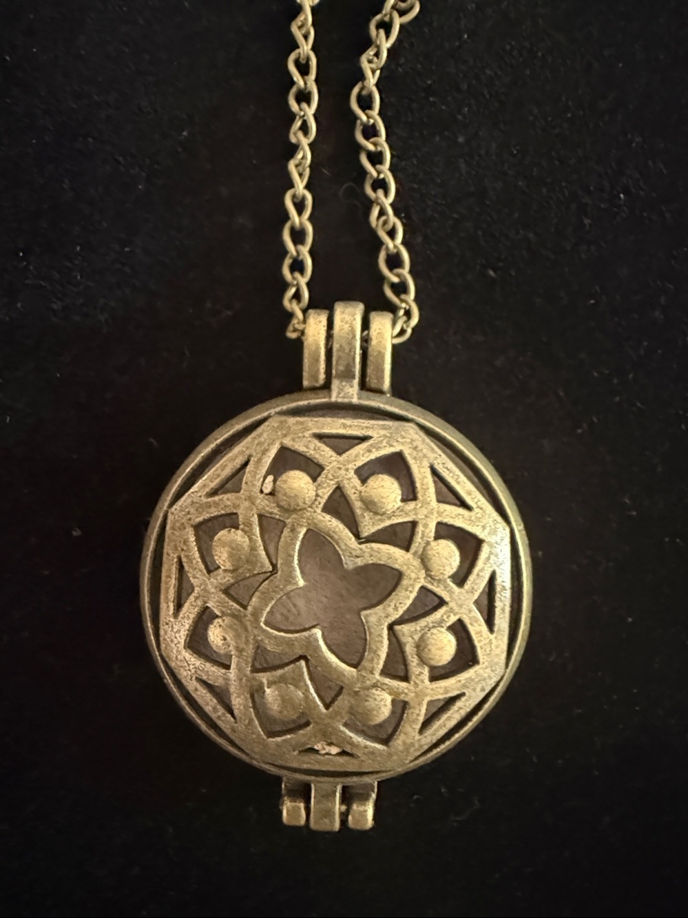 Aromatherapy Essential Oil Diffuser Locket